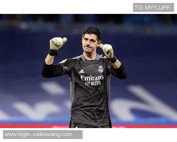 库尔图瓦：守门员的传奇之路与足球世界的辉煌瞬间